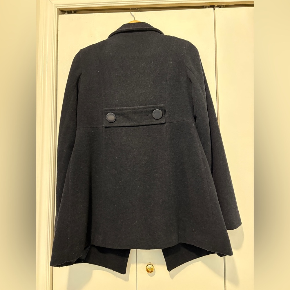 Costa Blanca Trench Coat - Picture 4 of 6